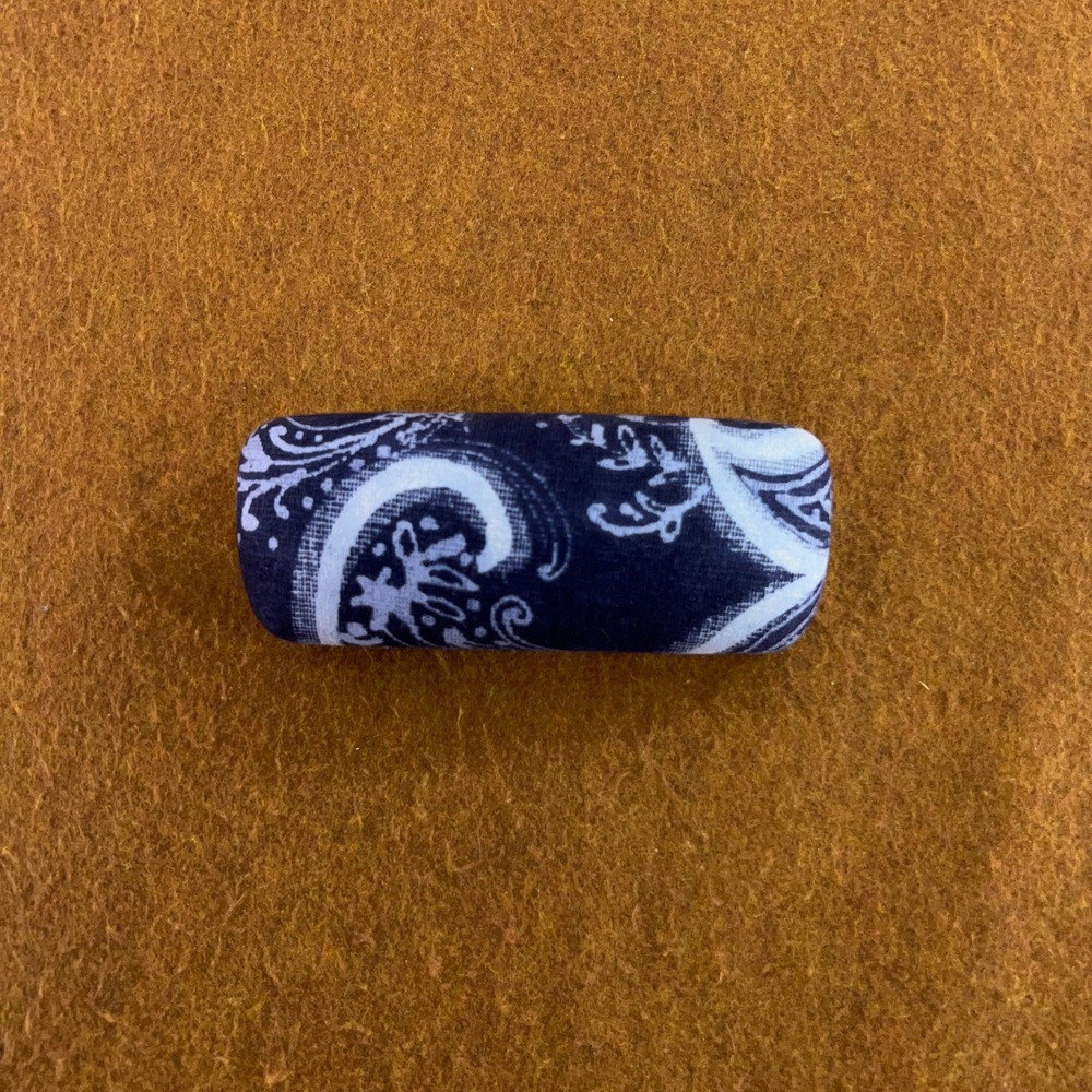 Vera Bradley Womens OS Blue Paisley Hard Shell Eyeglass Case New